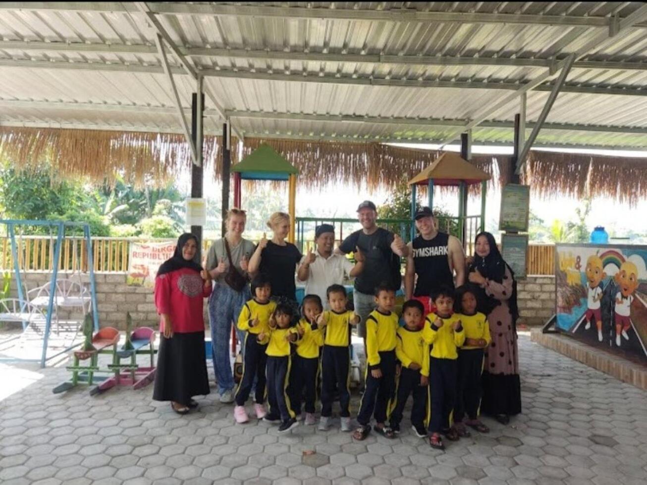 Bujak Permai Villa Matahari Lombok Ntb Praya Exterior photo