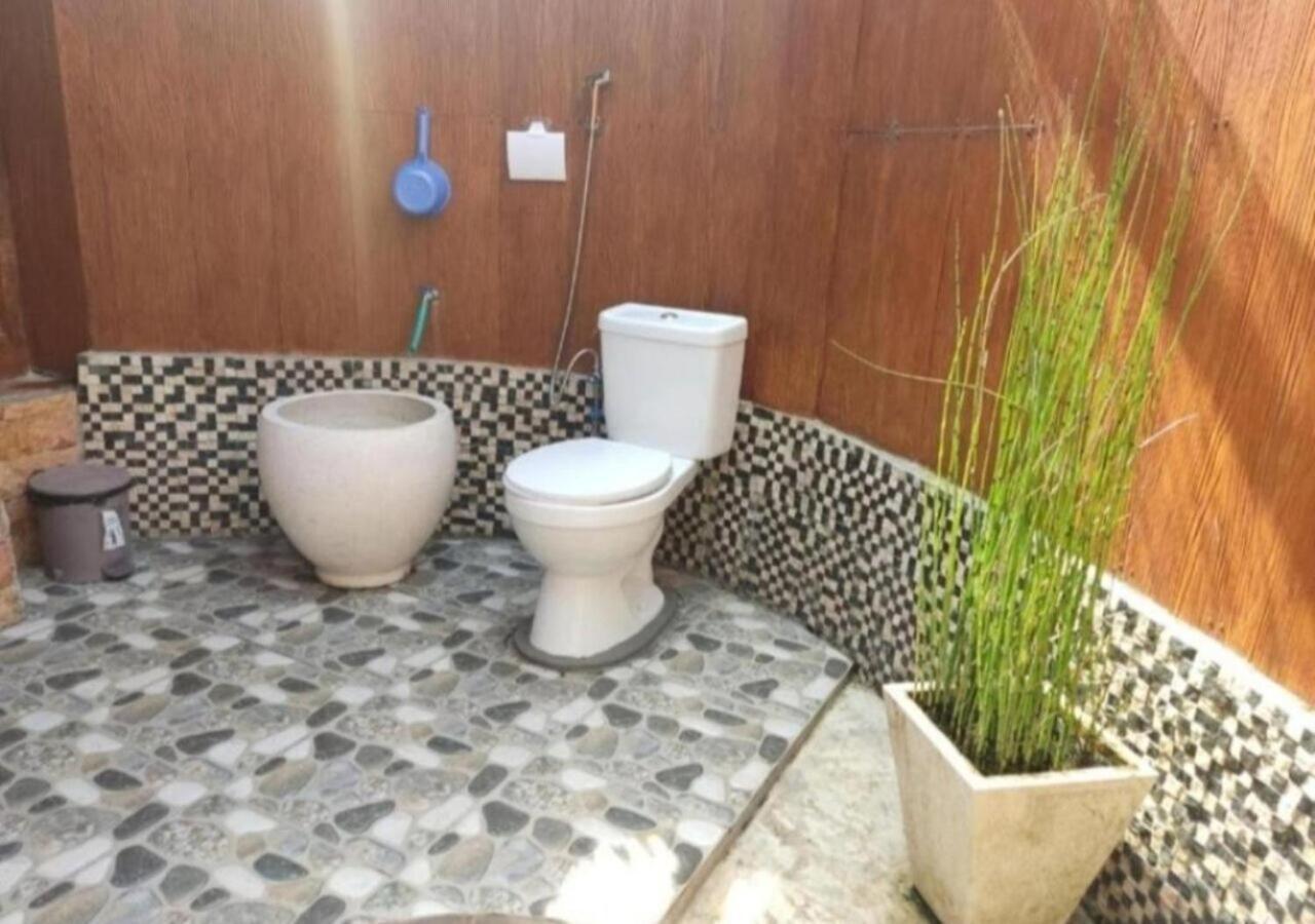 Bujak Permai Villa Matahari Lombok Ntb Praya Exterior photo