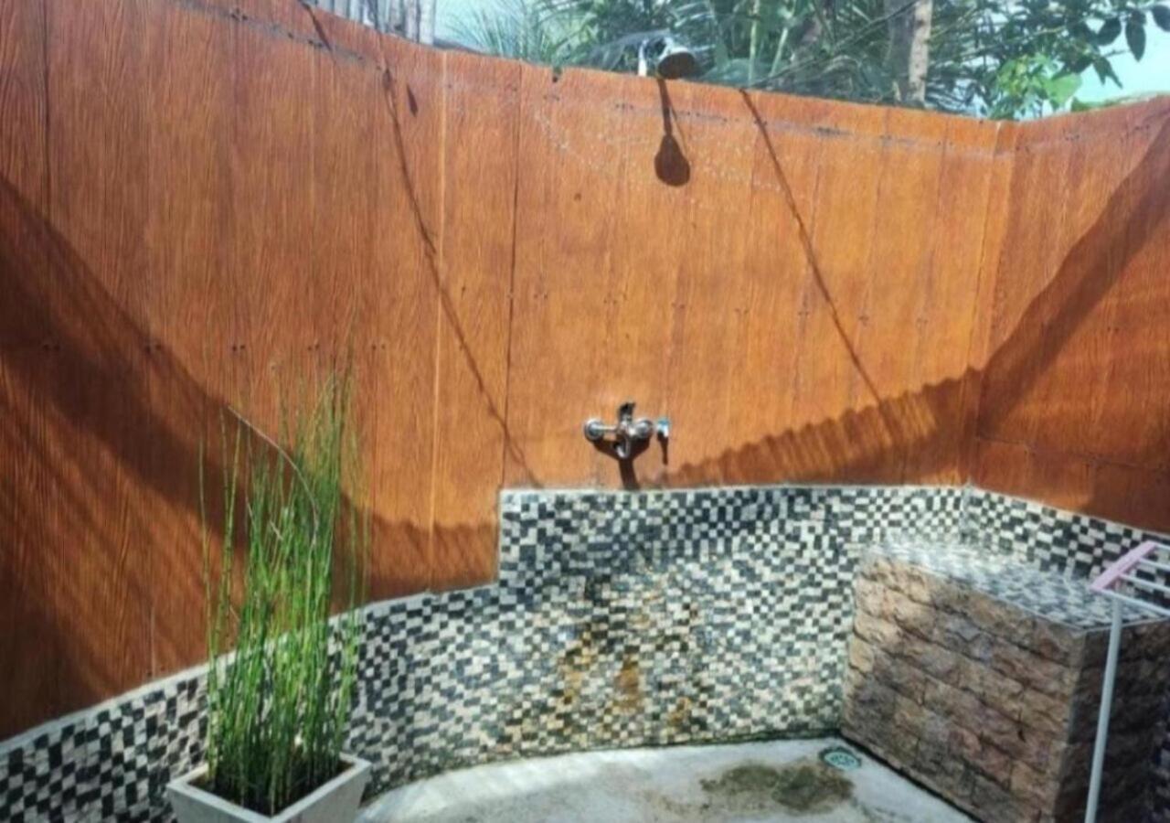 Bujak Permai Villa Matahari Lombok Ntb Praya Exterior photo