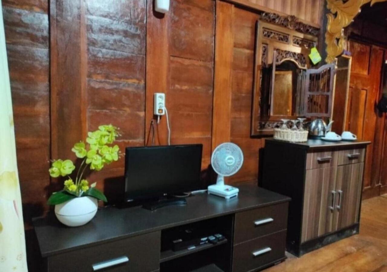 Bujak Permai Villa Matahari Lombok Ntb Praya Exterior photo